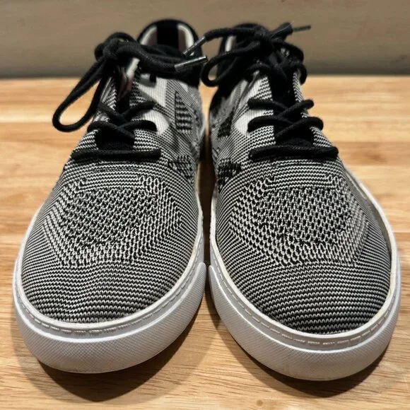 Women’s Black & White Clarks Soft Cushioned & Breathable Tennis Shoes Size 8  * - Picture 2 of 10